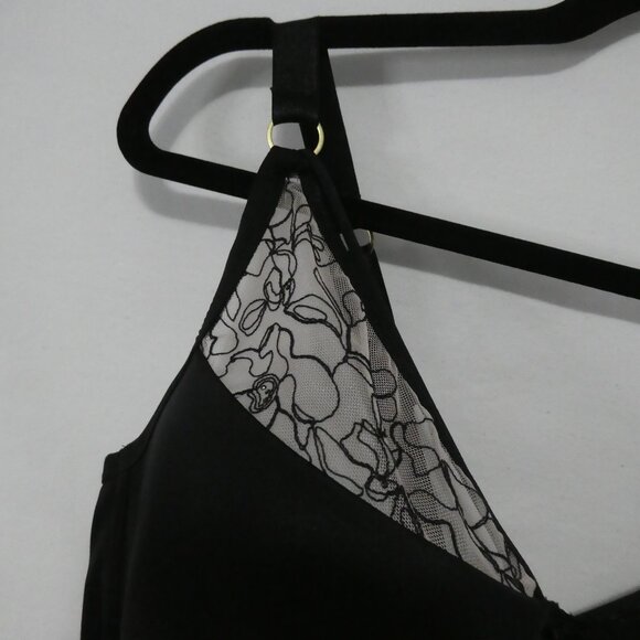 AG - ASHLEY GRAHAM | 40 DDD | Black Lace Detailed Bra - Picture 6 of 14